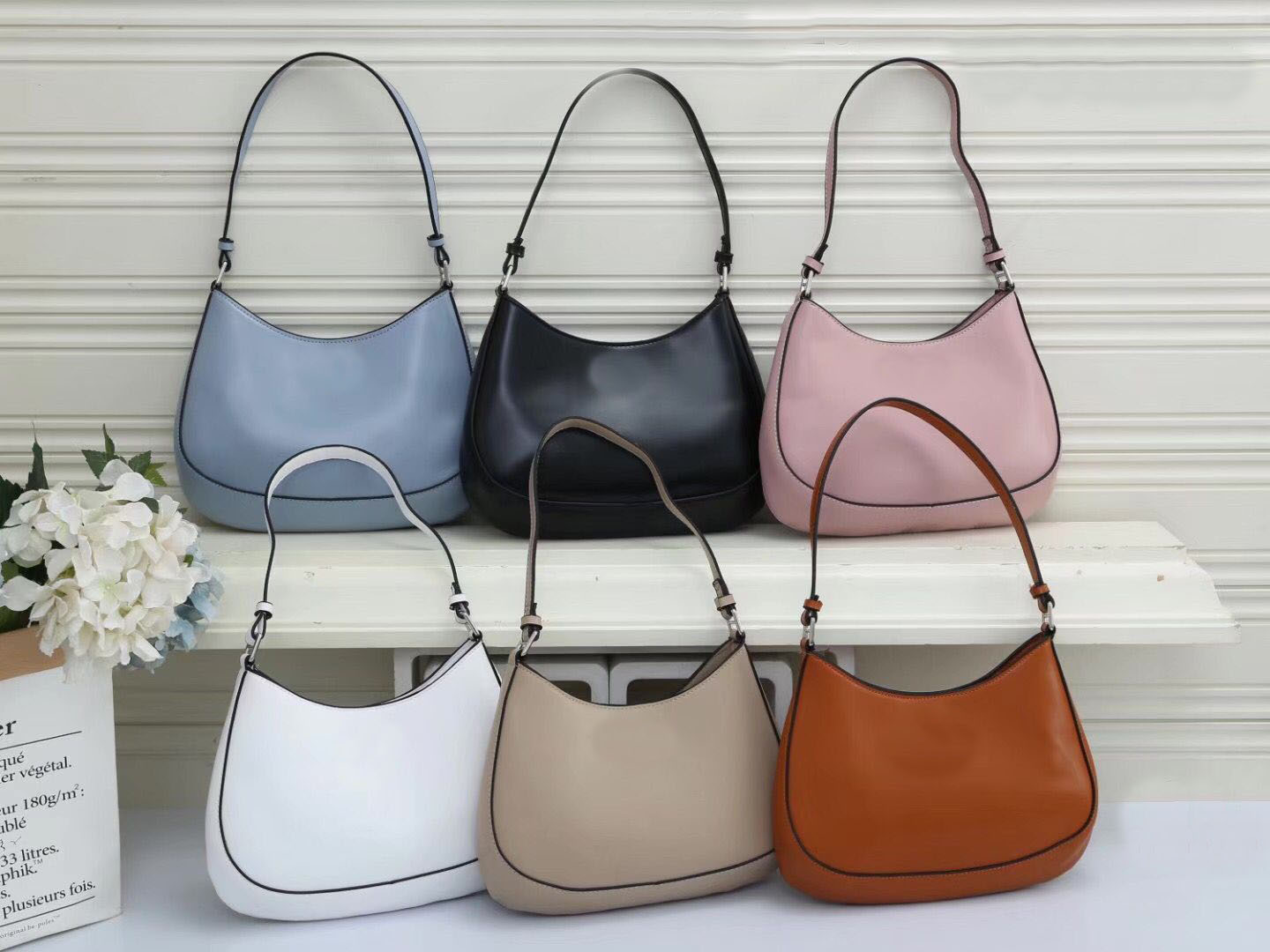 

TZ Classic Triangle Logo Shoulder Crossbody Bags Women's Sophisticated Underarm Bag Cleo Shiny Leather Flap Shoulders Bag Modern and all-match, Customize