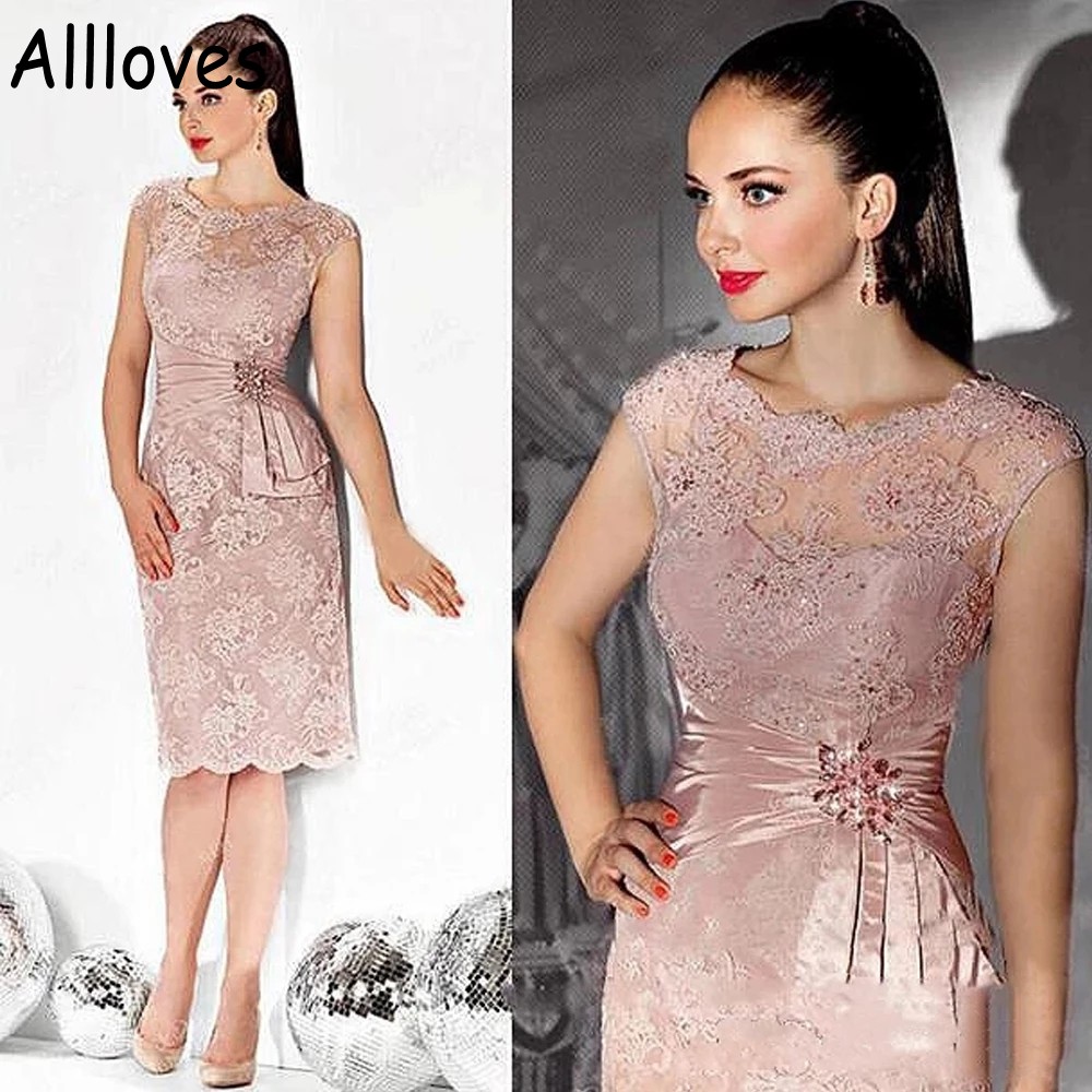 Dusty Rose Mother of the Bride Robes Jewel Nec Cap Sleeve Longueur du genou Party Guest Mother Blow Lace Beads Sheat Robe de soirée courte MADE C