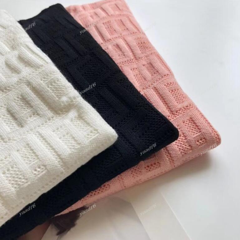 2022 Nouveau créateur pour femmes T-shirt haut de gamme translucide en dentelle sexy top à manches longues à manches courtes courte 2 3 couleurs