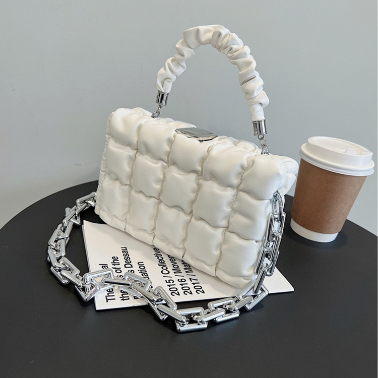 

HBP Embroidered line pleated shoulder chain bag new trendy fashion handbag female temperament small square bag, Vip