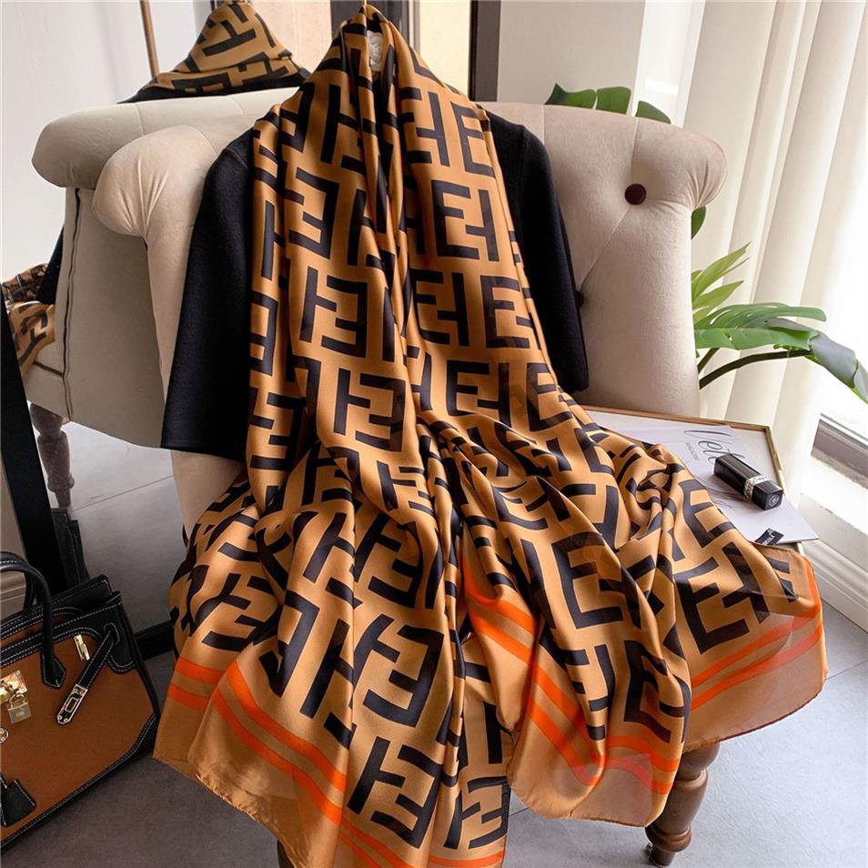 

Silk Scarf 2021 Designer silken scarves High quality Shawl Scarfs Women Fashion scarve 4 Season foulard luxury muffler Men bufanda202L