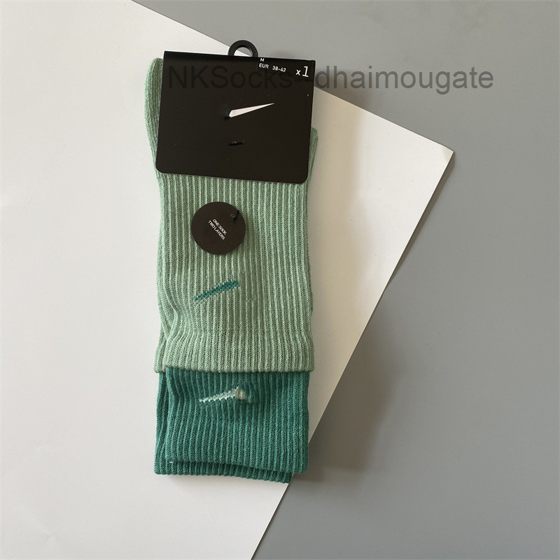 

Classic Men Fashion Socks Hook Brand Color Stitched Men's Women's Long Tube Sports Training Sock Street Couple Middle Tubes Luxury Medium Sportsocks Eur Size Uyzs, Medium tube 2