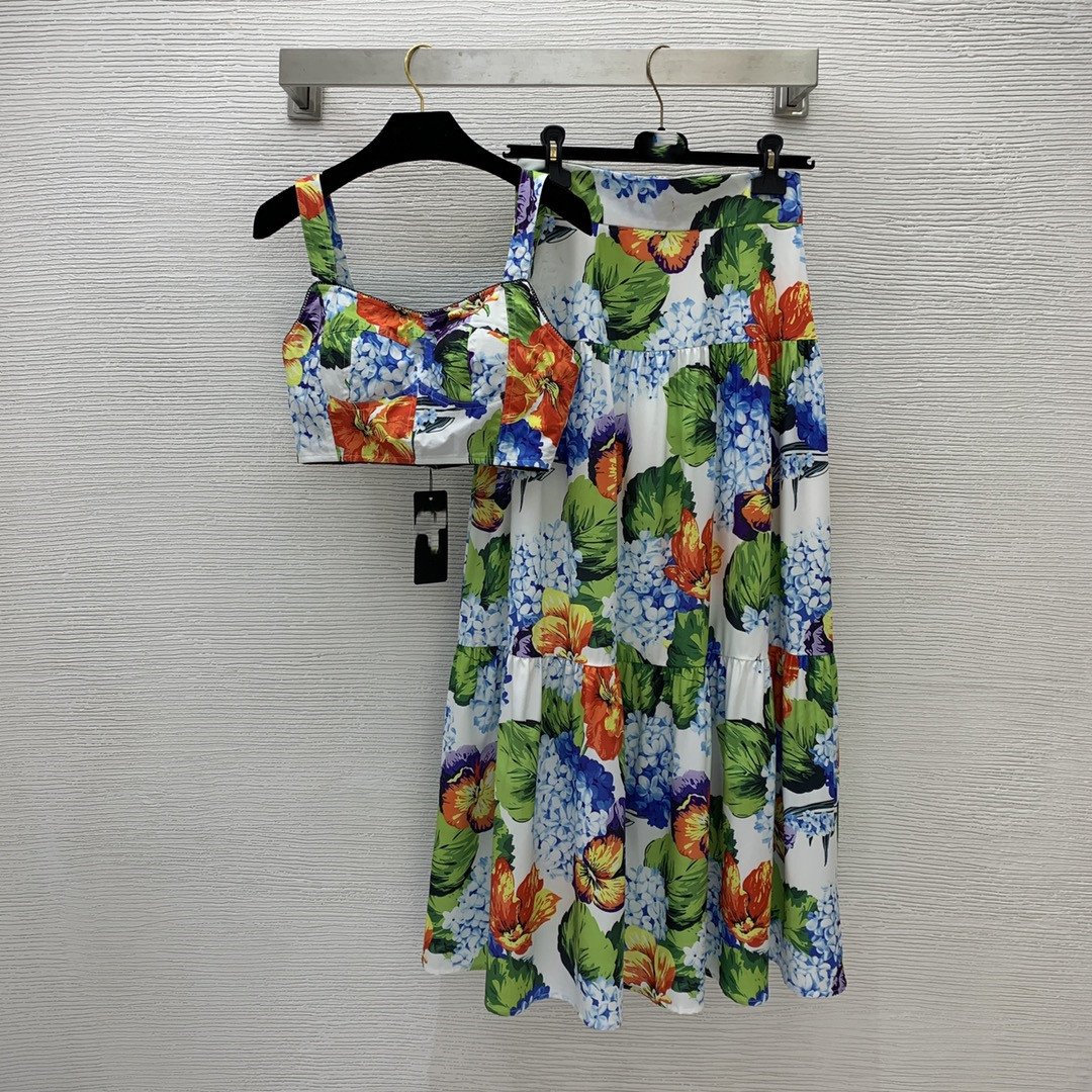 

Breathable Two Piece Dress cotton floral print t piece set, Red