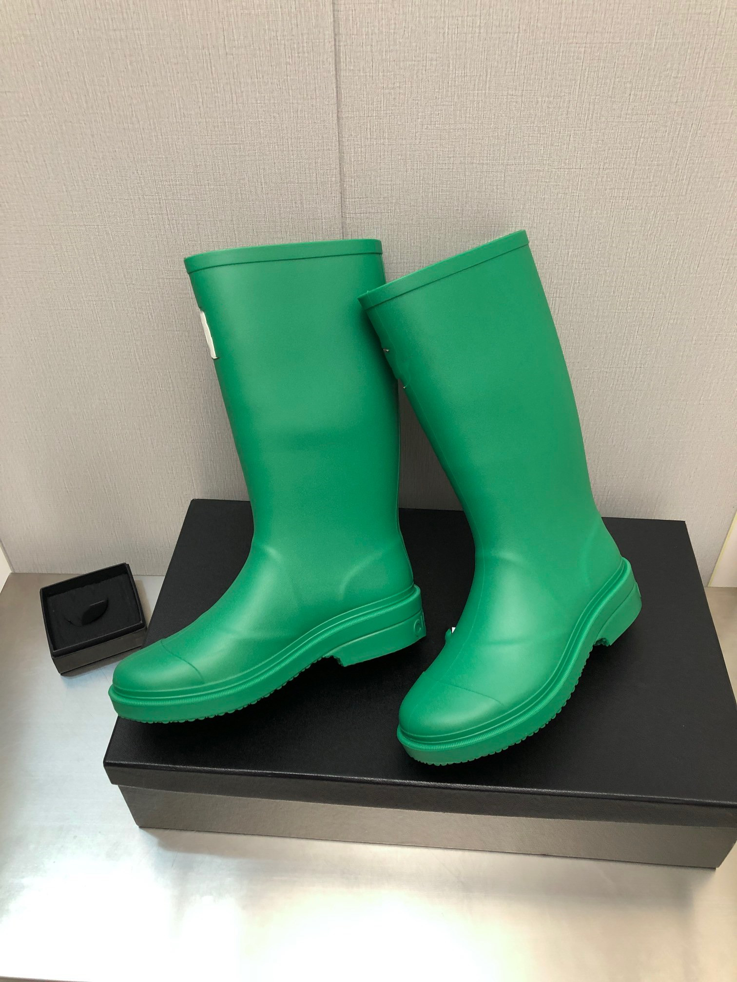 

Black Rain Boots Rev Rubber Pvc Logo Rainboots Rain Appearance appearance burst watch upper foot is soft and slim Water Shoes, Box