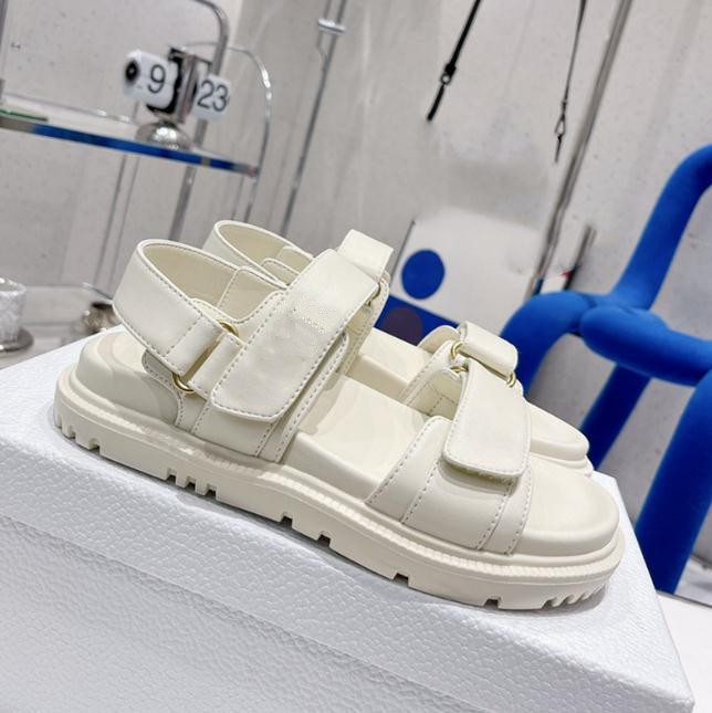 

Luxury Act Paste Leather Women's Thick Sole Sandals Open Toe Back Space Casual Beach Metal Buckle All-match Roman Women Flat Sandals, Black