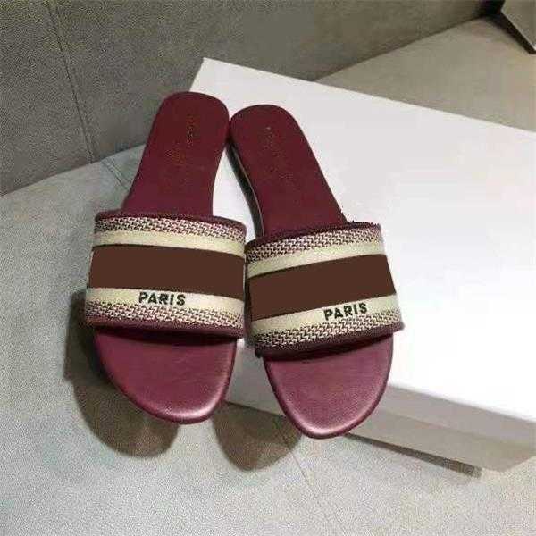 

2022 Women luxury Designer Sandals Slippers Leather Summer Flat Slipper Embroidery fashion beach woman Big head Rainbow letters 35-42 With B, Red
