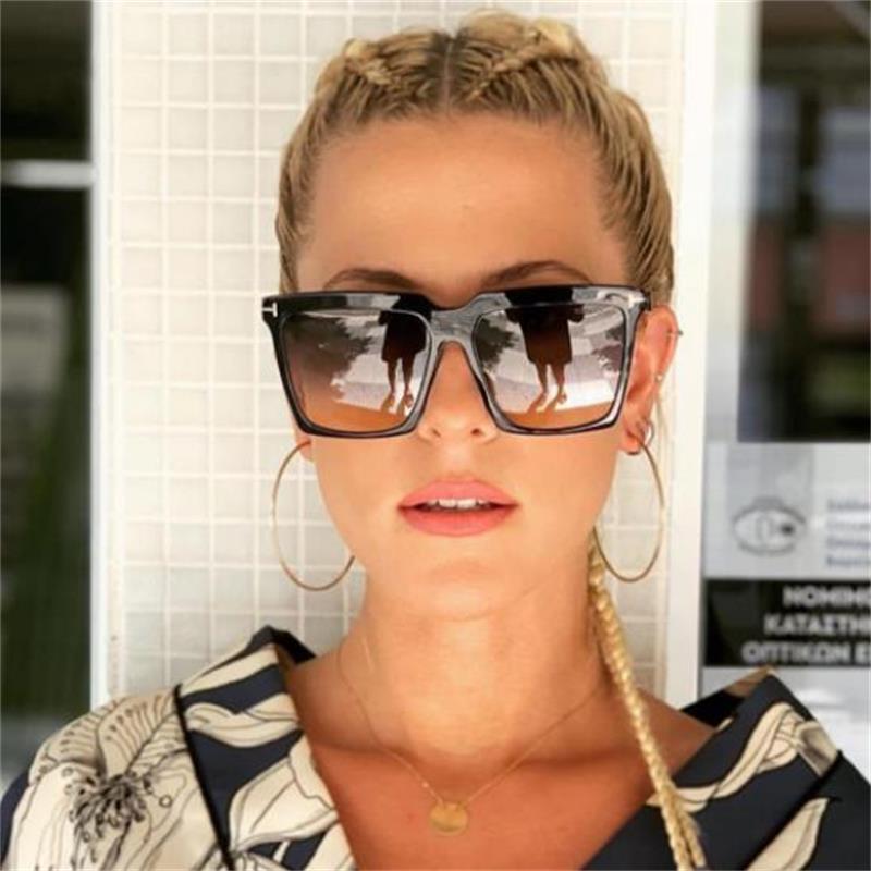 

Sunglasses 2022 Vintgae Green Orange Lens For Women Men Luxury Designer Oversized Square Sun Glasses Famous Shades T Eyewear