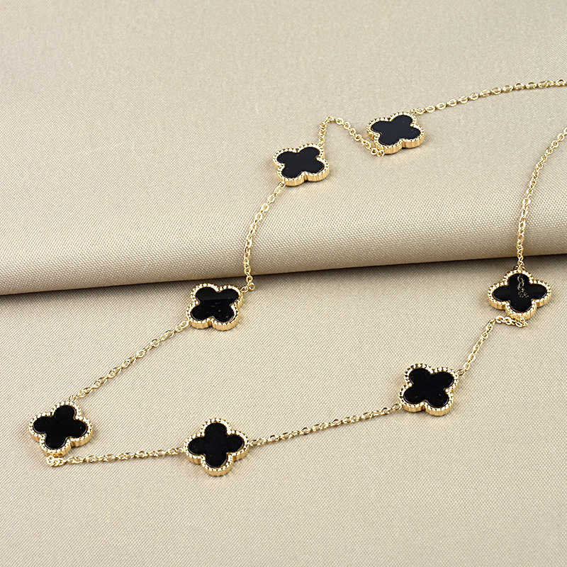 

Fine Design Titanium Steel Cute 4 Leaf Clover Pendant Necklace Jewelry for Women Gift