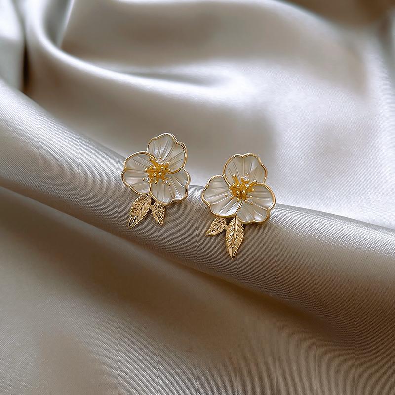 

Dangle & Chandelier Cute Elegant Spring Monet Petal Earrings For Womenfashion Sweet Shiny Crystal Jewelry Fashion OorbellenDangle