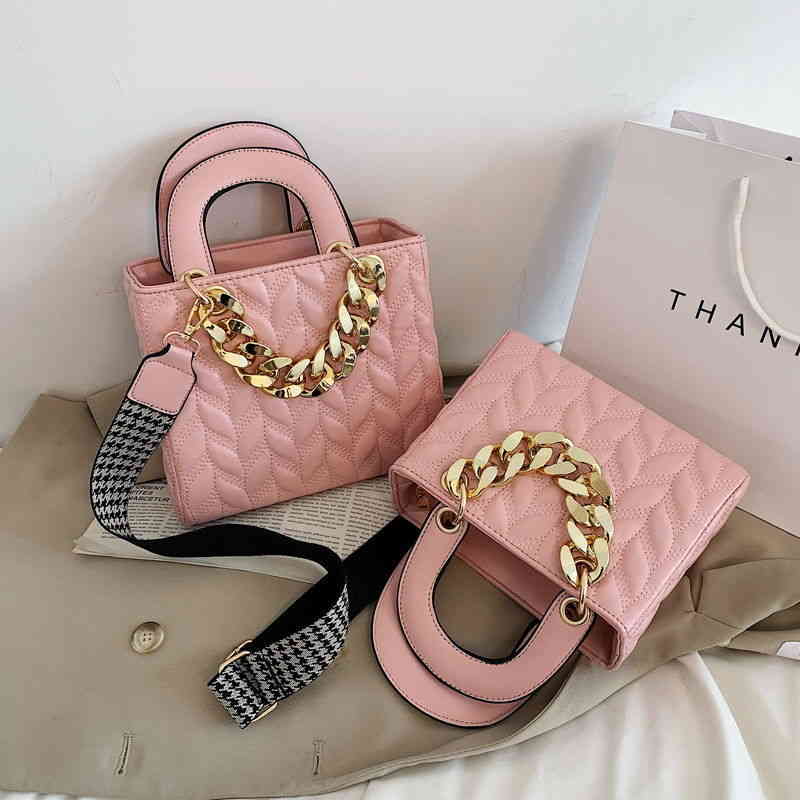 

Designer bag High Sense Foreign Style Baigou Bag Women's New Msenger Versatile Large Capacity Lingge Portable One Shoulder Princs, Trumpet