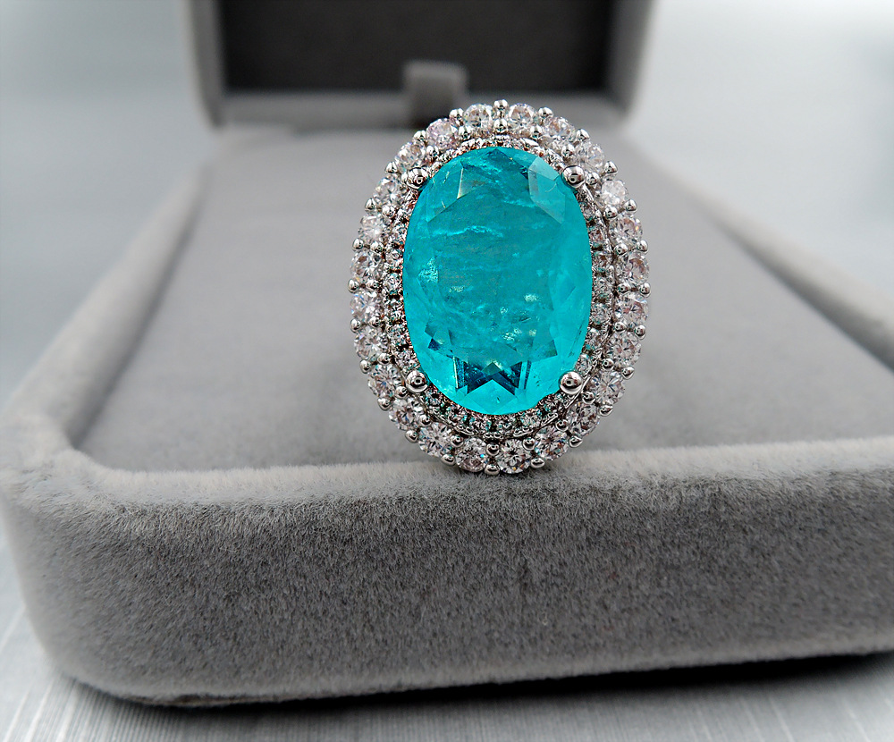

Designe 925 Silver Color Party Jewelry For Women Vintage Big Ring Emerald Engagement Ring Zircon Stone Wedding Rings