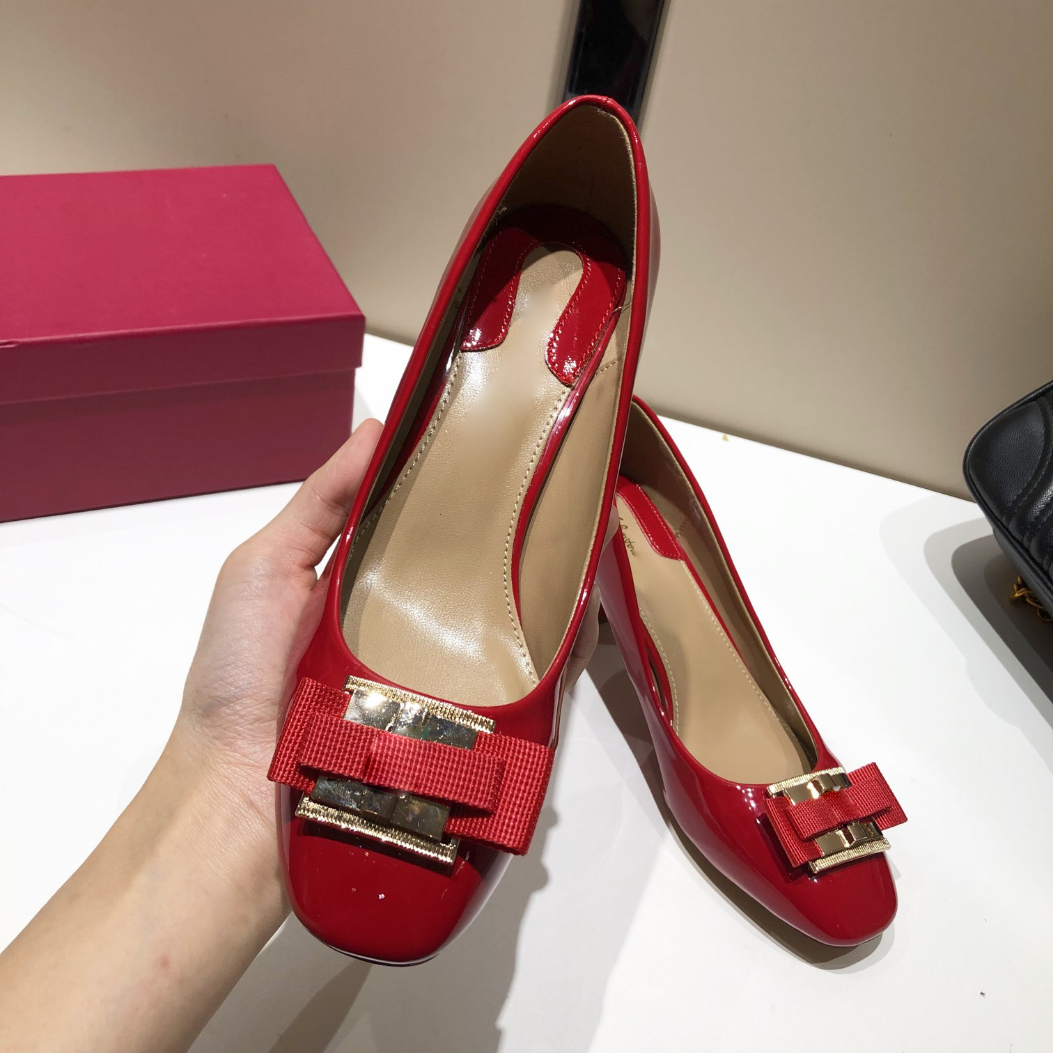 

Classic chucky heels dress shoes for women colorful styles showily elegance withi size 34-40, Box