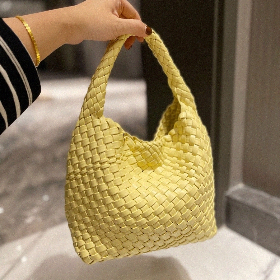 

Bags Woven Bucket Leather High Sense Women's Fashion Large Capacity Child Mother Single Shoulder handbag V1XP#, I need see other product