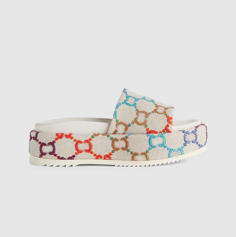 24ss de créateurs Chaussures Les pantoufles femmes glissent les tongs de diapositives luxe à plat de broderie à fond imprimé en cuir caoutchouc c