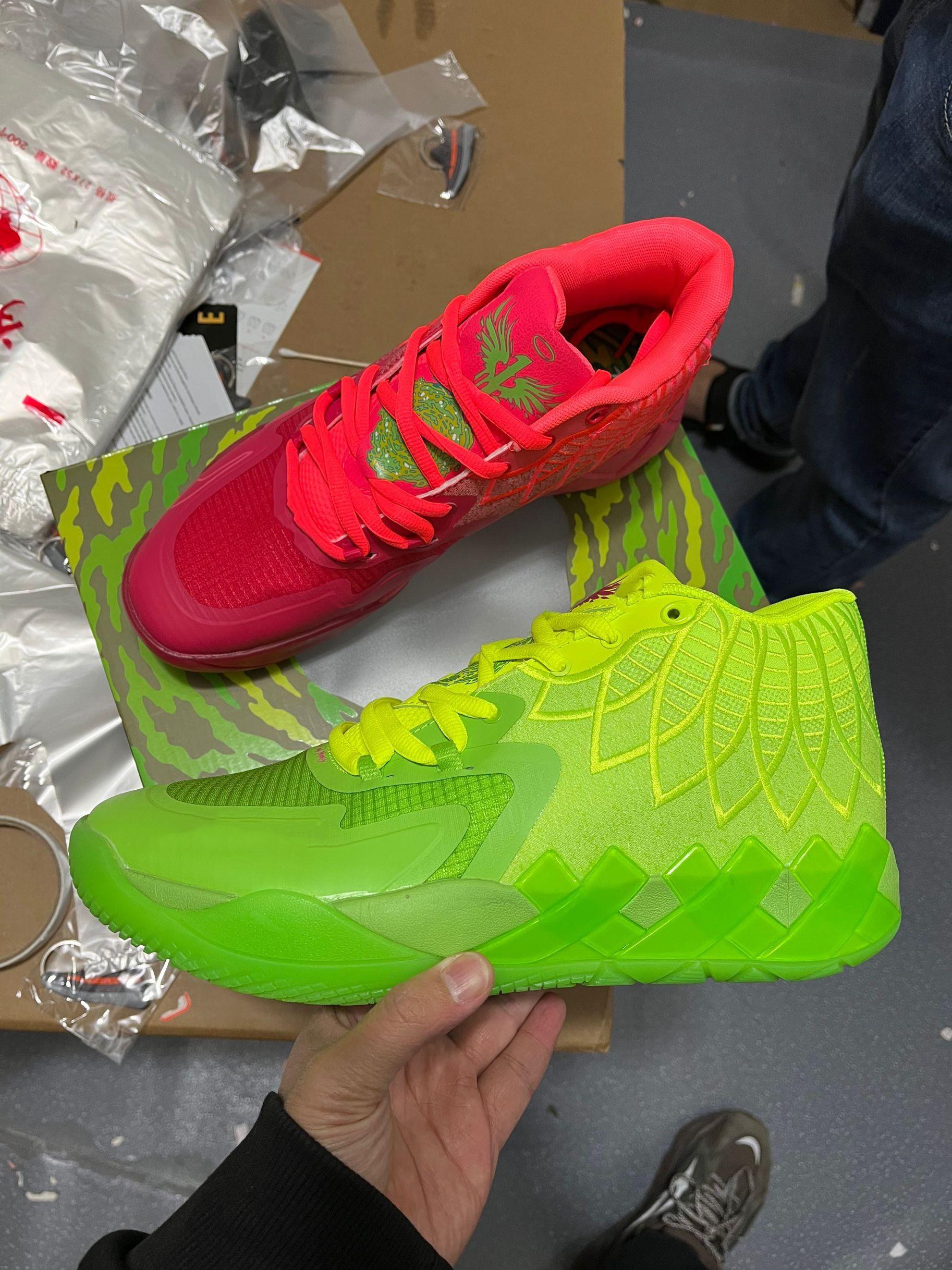 

MB.01 LaMello Ball Men Basketball Shoes In Hand 2022 High Quality Sport Shoe Trainner Sneakers Size 7-12