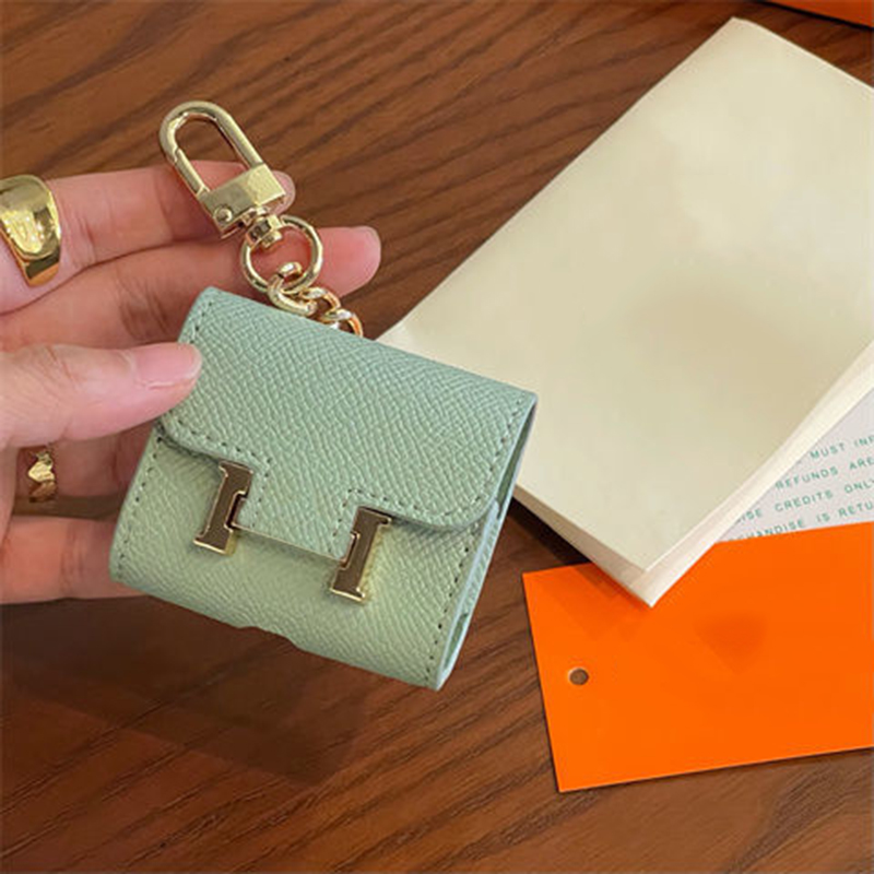 

Headphone Cushions For AirPods Pro 1 2 Luxurys Designers Leather Earphones Bluetooth Wireless Earphone Chain D2206173Z