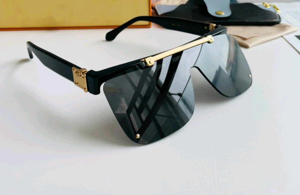 

Flip Up Rectangle Sunglasses Gold Black Men Driving Sun Glasses Designers Sunglasses occhiali da sole Sunnies UV400 Eyewear with Box