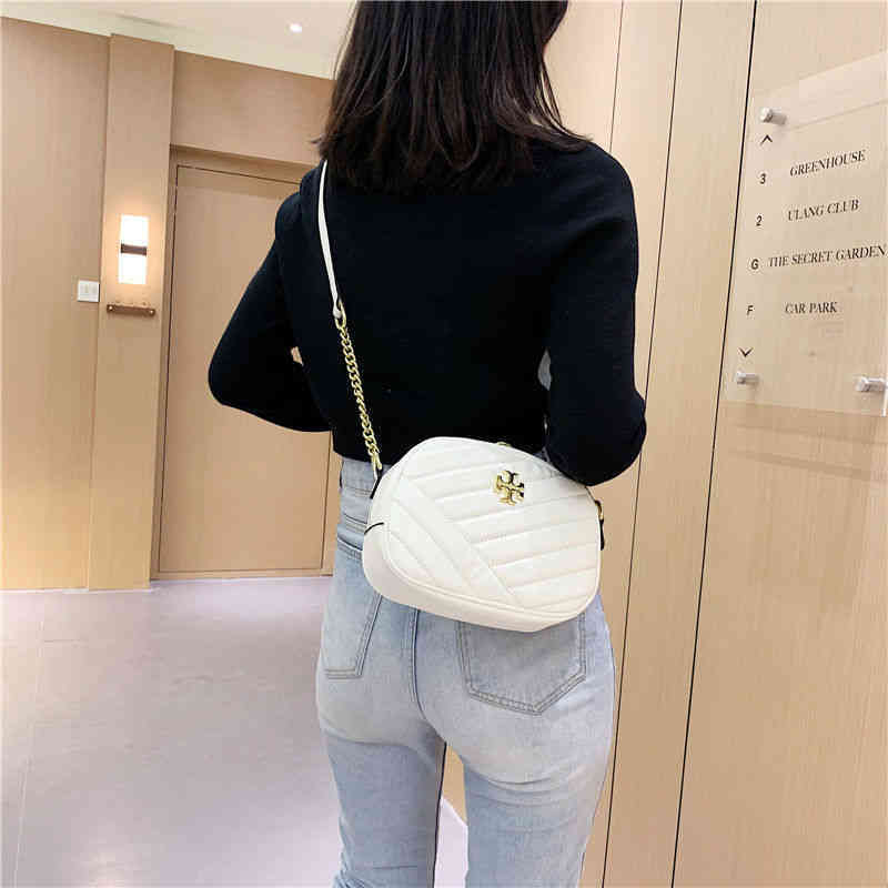

KVWD trend bag 50% OFF 2022 New Fashion Handbags autumn Lingge leisure versatile chain small round, White