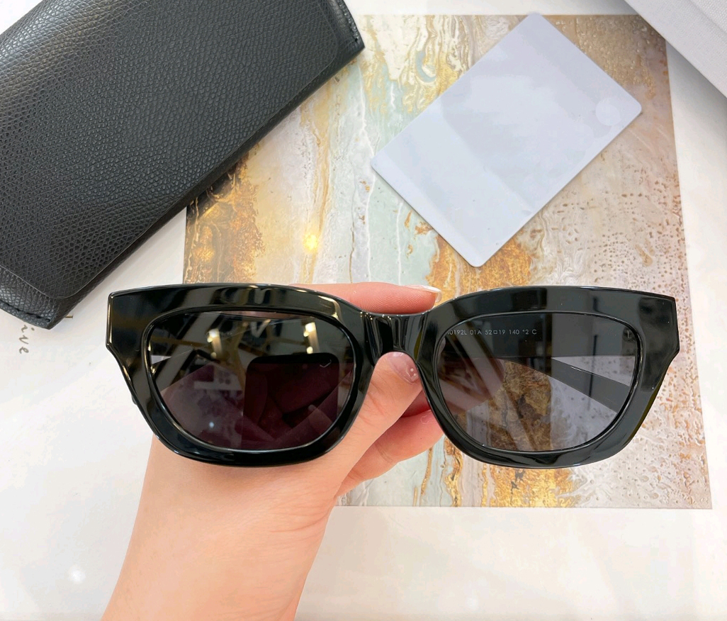 

Designer Cat Eye Sunglasses 40192 Black Grey Lenses Women Sun Shades UV Eyewear with Box