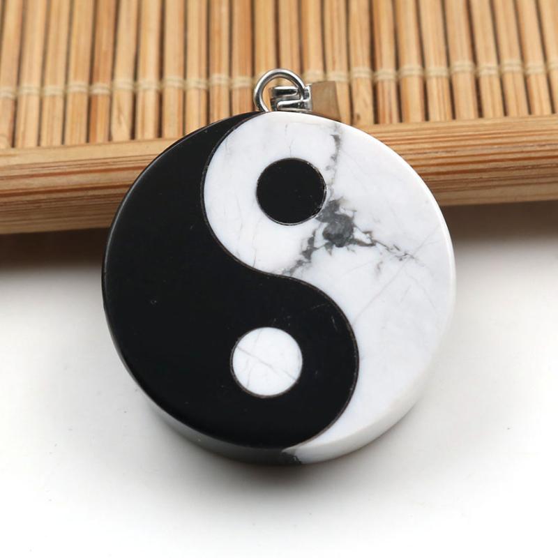 

Pendant Necklaces Xinshangmie Fashion Reiki Natural Stone Black White Yin Yang Tai Chi Bagua Map Crystal For Men Charm Jewelry 1pcsPendant