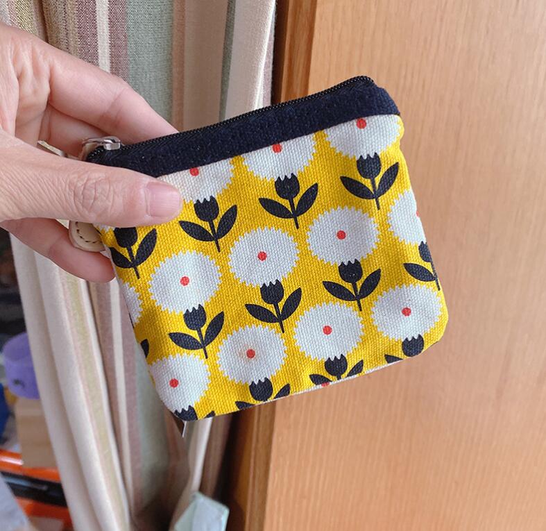 

2022 women and men wallet Q2