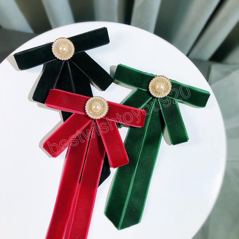 

Korean Velvet Bow Tie Brooch Solid Color Fabric Pearl Crystal Laprl Pin Shirt Dress Cravat Vintage Jewelry for Women Accessories