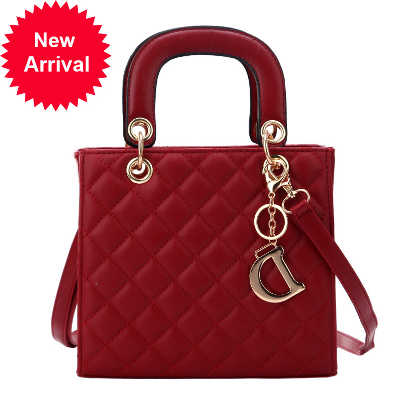 

Tide Brand Wholesale Diana Women's New Texture Style d Lattice Chain Portable Messenger Fashion Trend Shoulder Crossbody Bags, White
