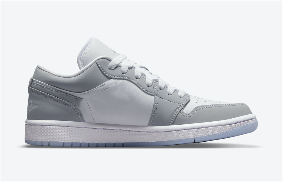 

Womens Mens Jumpman 1 Low White Wolf Grey Basketball Shoes High Quality Sports Sneakers Real Leather Color White/Grey/Wolf Size 36-47 Available, Box