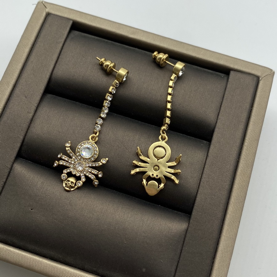 New designed Dangle rivet skull pin women earrings ear hoop punk style hip-hop trend ladies earring studs E010187