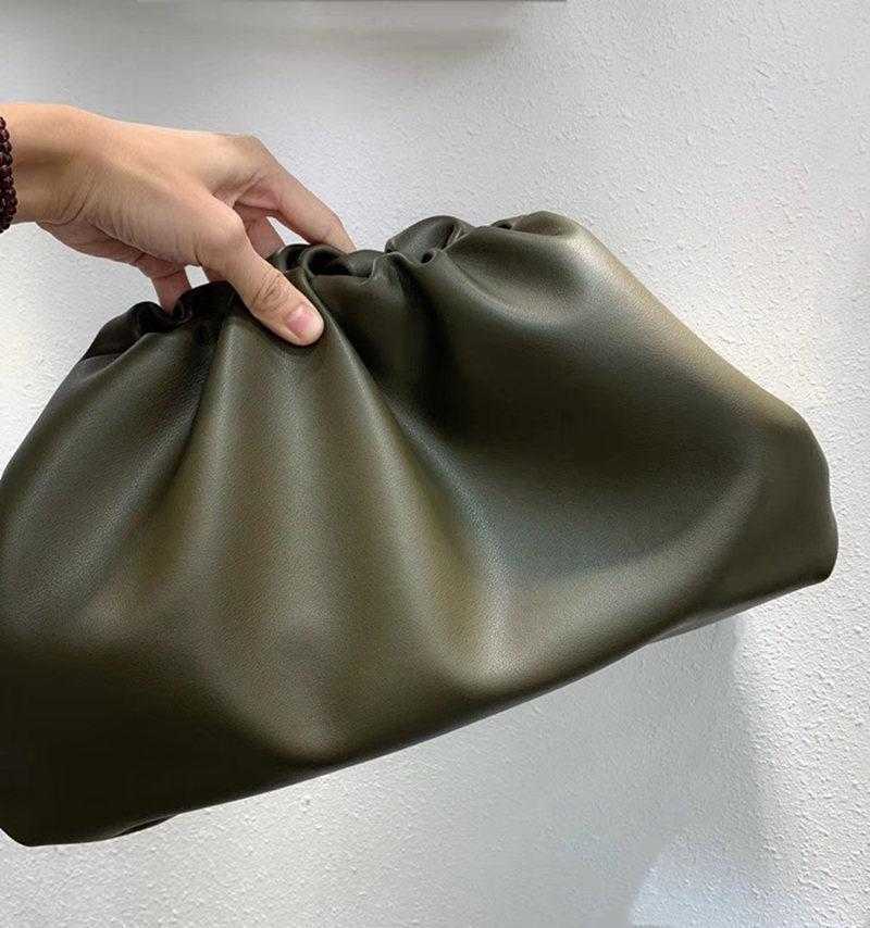 

Top Quality Genuine Leather Famous Desinger Brand The Pouch Soft Calfskin Ladies Large Clutch Bag Hand Fashion Women Cloud Bag, Black