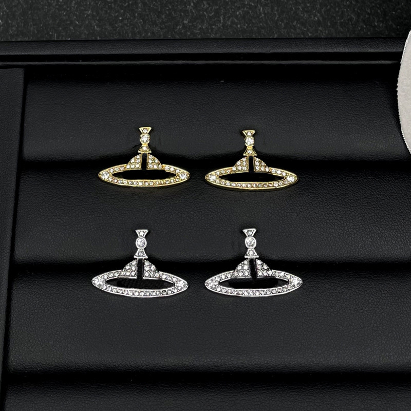 

Luxury Stud Saturn Earrings for Woman Diamond Designer Jewelry Silver Gold Plating Planet Fashion Eardrop Copper Geometry Charm Accessories Designers Geometric