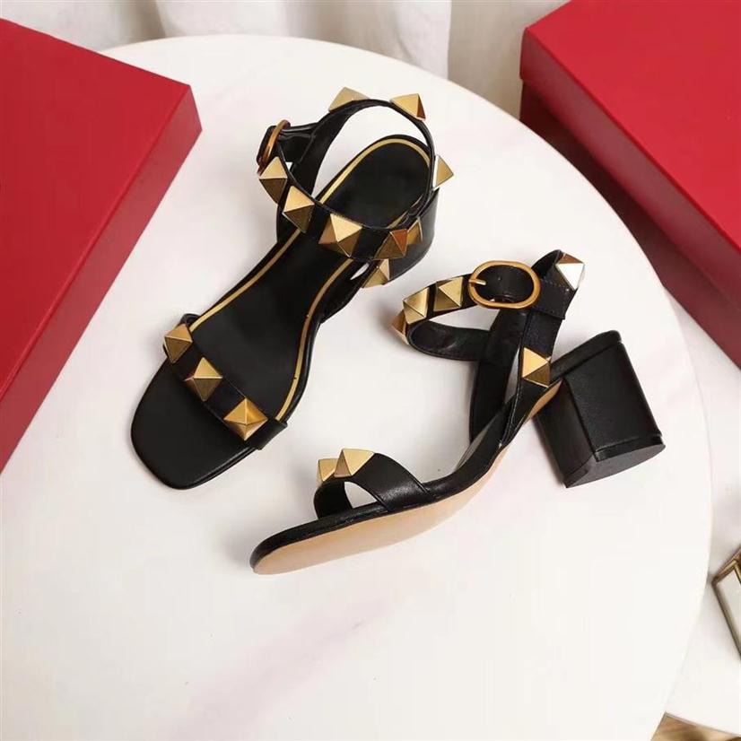 

Women Leather Horsebit Sandal Open-toed Outdoor Designer Lady Ankle Strap Buckle Low Heel Rubber Sole Sandals29402564, Black