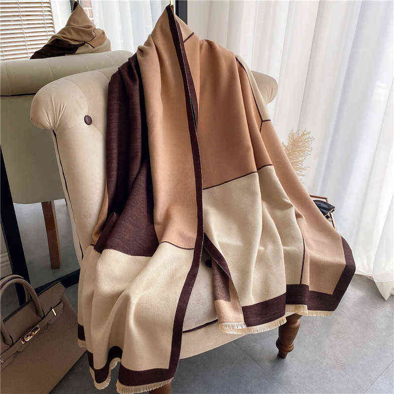

Brand Designer Cashmere Scarf High Quality Foulard Bandana Long Lrage Shawls Wrpas Winter Blanket Pashmina Bandana 2021 New T220727
