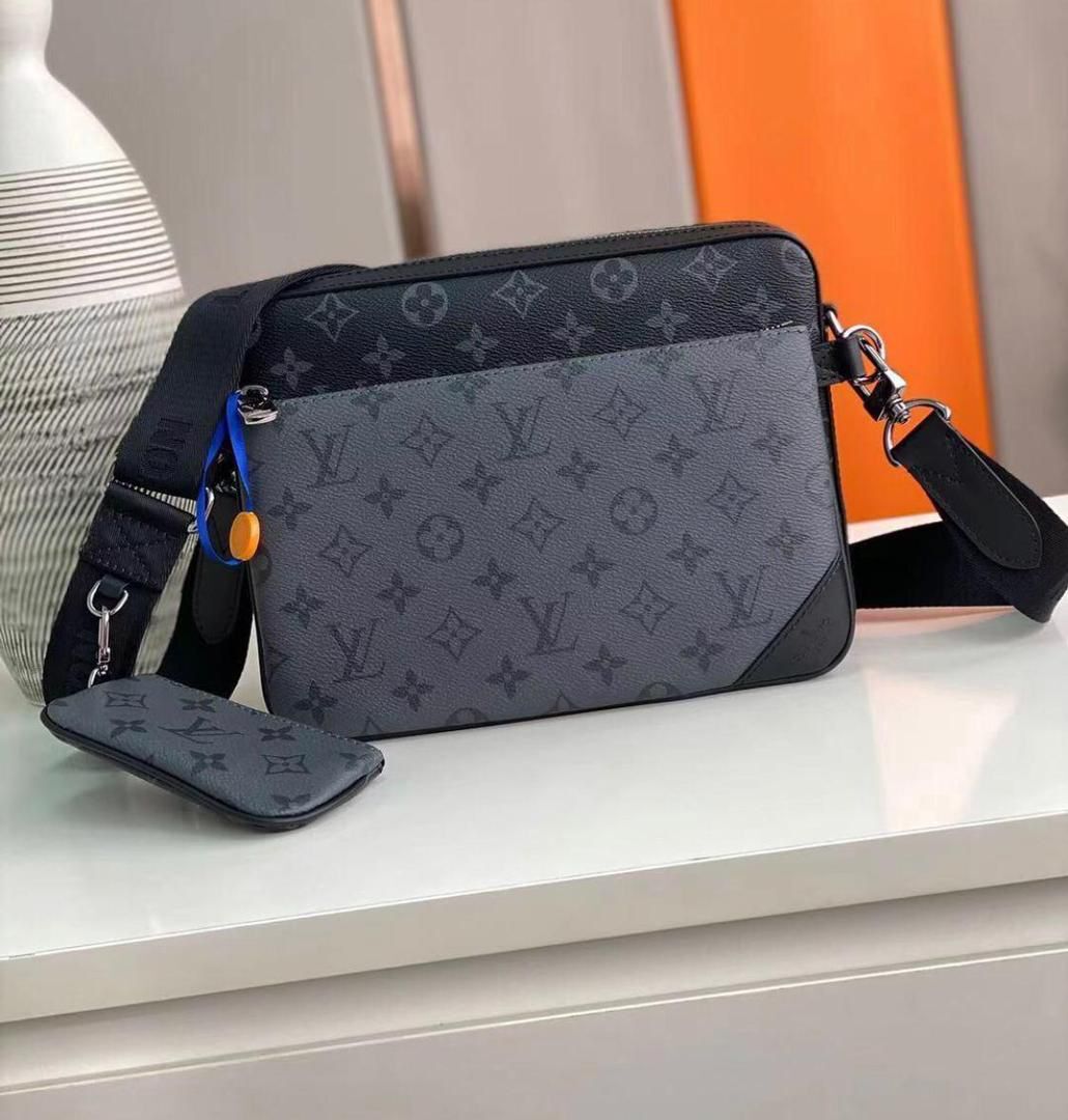 AJ's Flava order in 0511 5 bags LV cross body bags outdoor*1 Trio*1 Duo*3