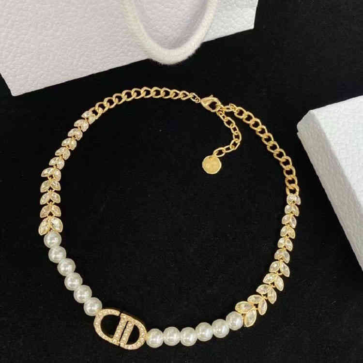

2022 letter eye Rhinestone Pearl twist necklace brass neck chain bracelet