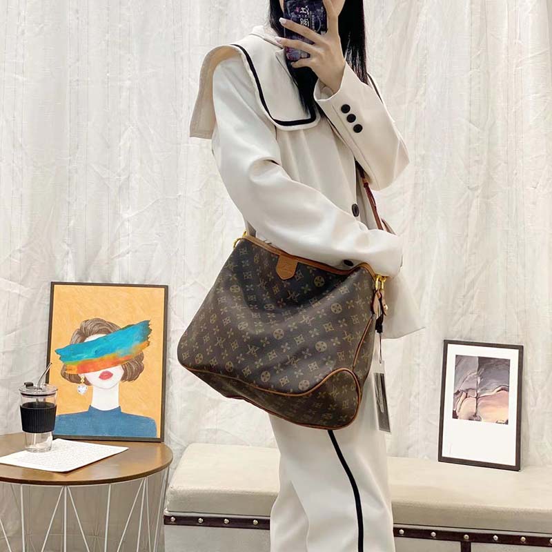

Brand women's bag 2022 new luxury medieval bag portable slung tote bag Joker large capacity online celebrity with the tide, Brown