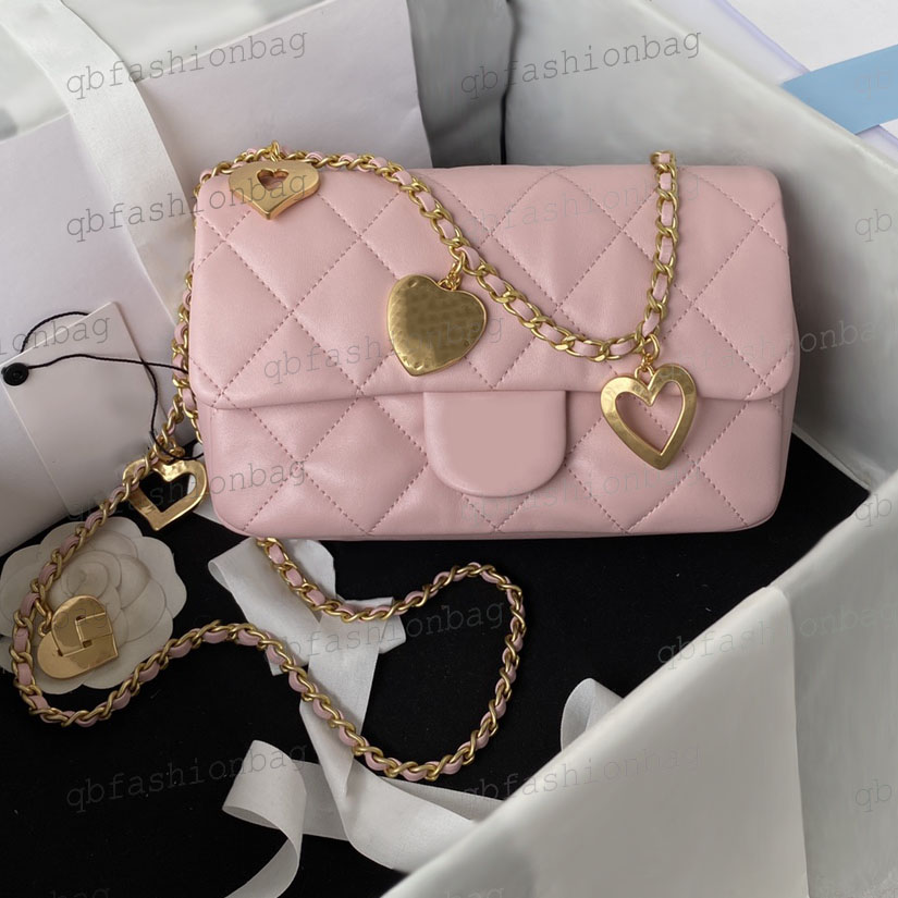 22B automne / hiver Femmes Love Chain Mini Sac à rabattement de haute qualité Classic matelted Gold Metal Hardware French Sacoche Designer Girl G