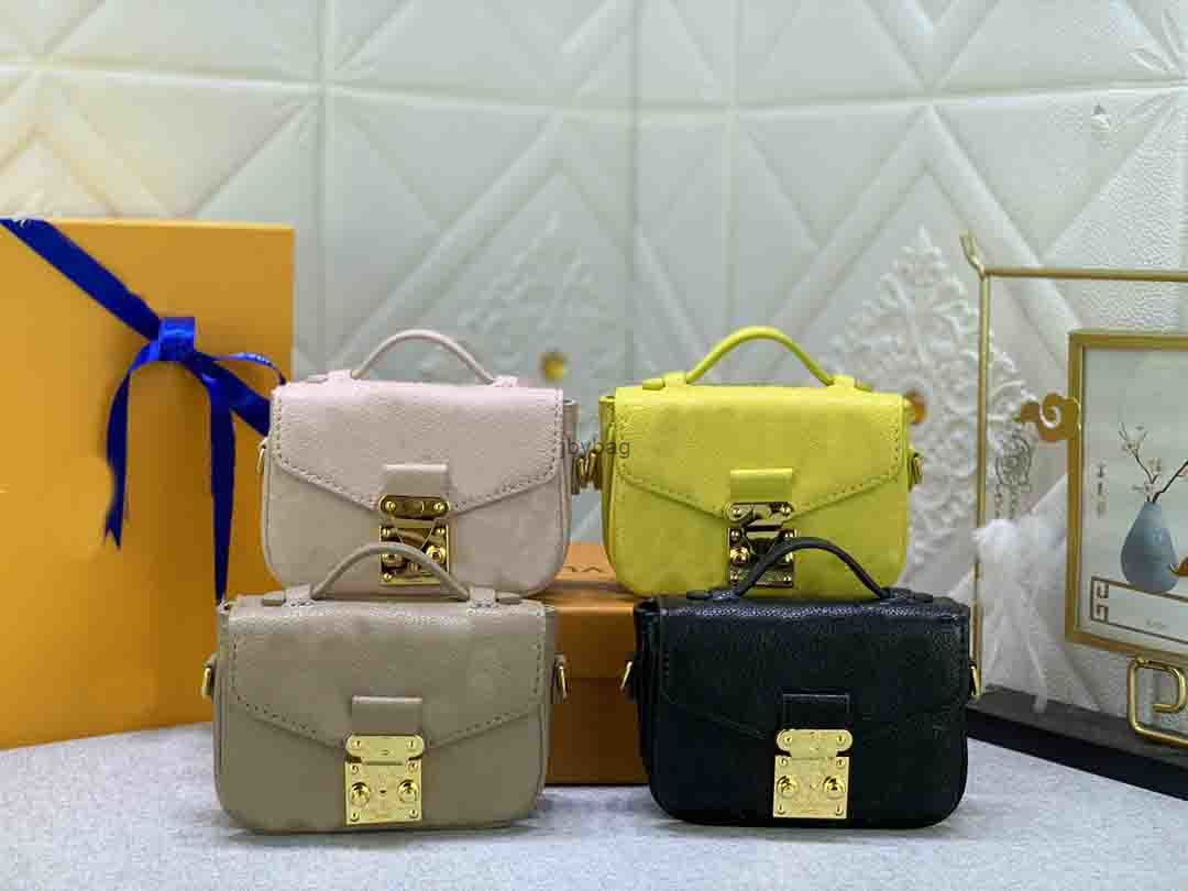 

Classic Chain Bag S-lock FASHION WOMEN Luxurys Designers Bags Real Leather Handbags Cosmetic Messenger Shopping Shoulder Bag Wallet Purse M81389 M81390 M81407