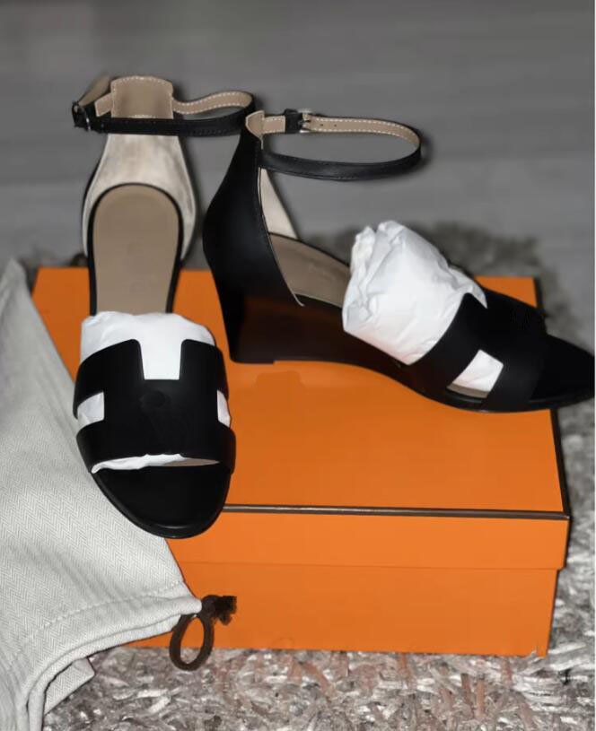 

Designer-H-Shoes Women Sandals Calfskin Leather High Heel Classic Legend Sandal Casual Flat Wedge Heel Shoe With Box