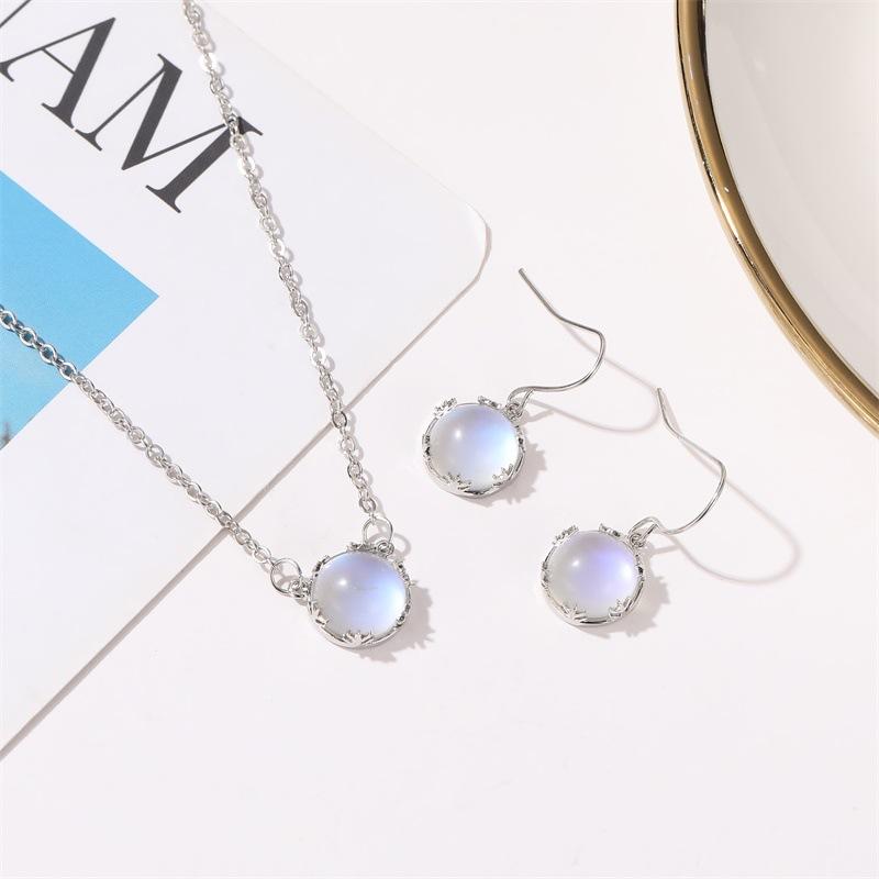 

Dangle & Chandelier 2022 Korean Moonstone Earrings For Women Simple Sweet Round Blue Gradient Temperament Fashion Jwelry Gifts