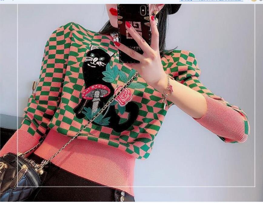 

2022 New design women' o-neck long sleeve color block cat flower embroidery plaid pattern cute knitted sweater tops plus size SMLXL, As pic