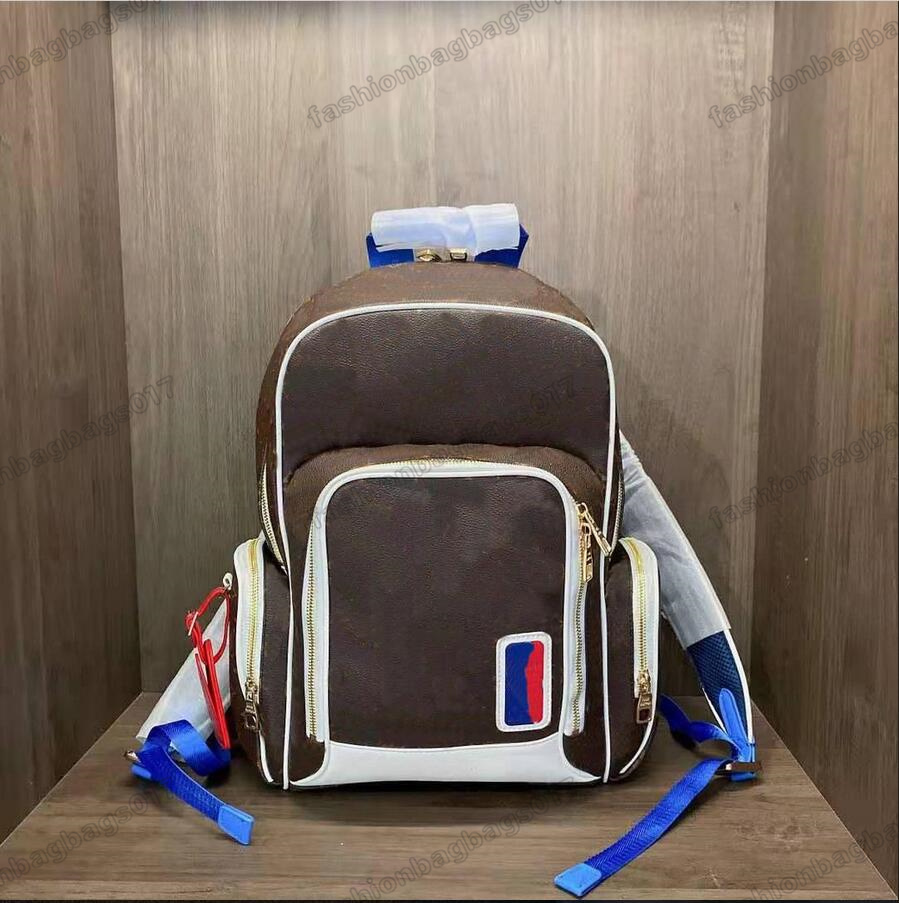 

Embroidered BASKETBALL BACKPACK Grain Leather Brown Black Mans Designer Luxurys Sports Bag M45581