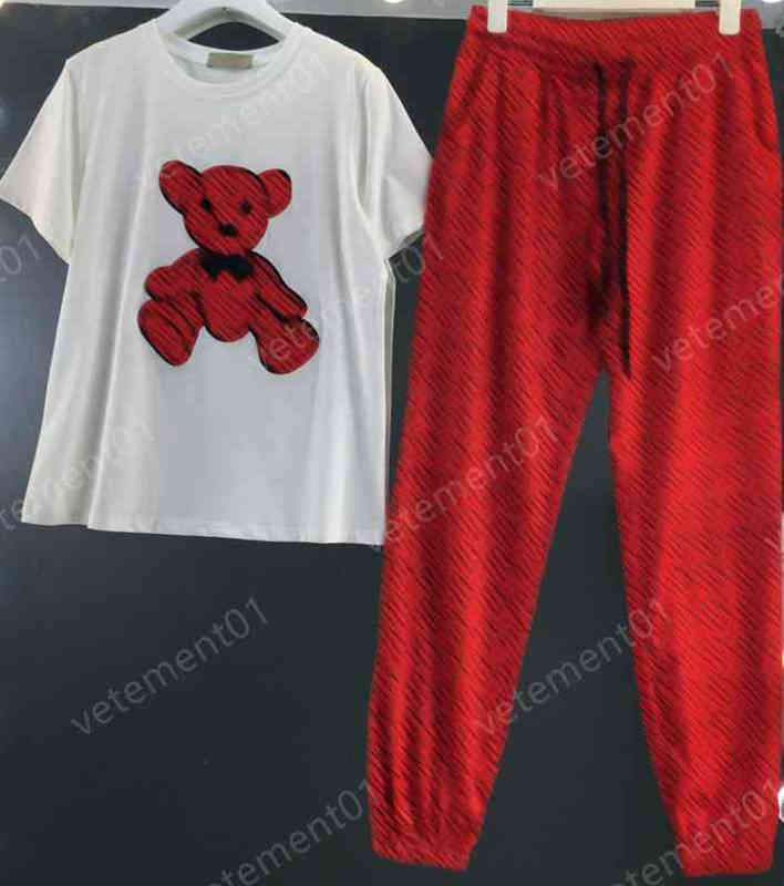 

Womens Two Piece Pants Fashion Brand Street Hip-hop Print T-shirt And Yellow Casual Sweatpants Sets Luxury Designer Tracksuits Women Clothing 0912