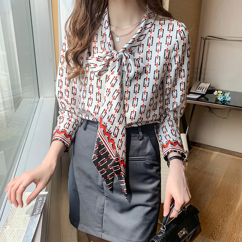 Satin Long Sleeve Womens Tops Korean Fashion Printing Ribbon Blouses Vintage Scarf Collar Button Up Shirt 2022 Spring Clothing