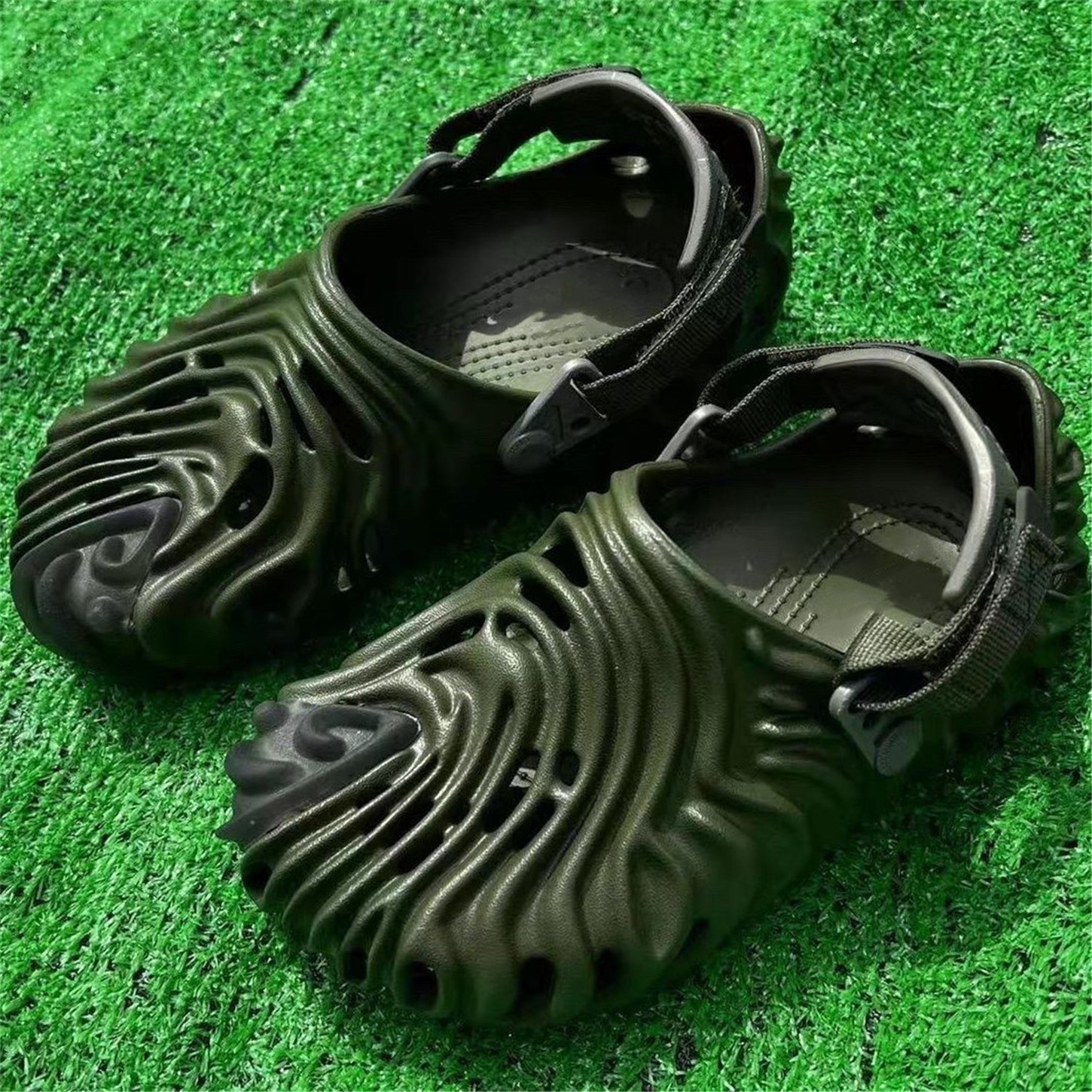 

2022 lastest Polle Clogs Women Slippers Sandals Croc Shoes Summer Slides For Brand Design Sandalias Mujer Zapatos planos Army Green Slipper 220408 Size 35-46