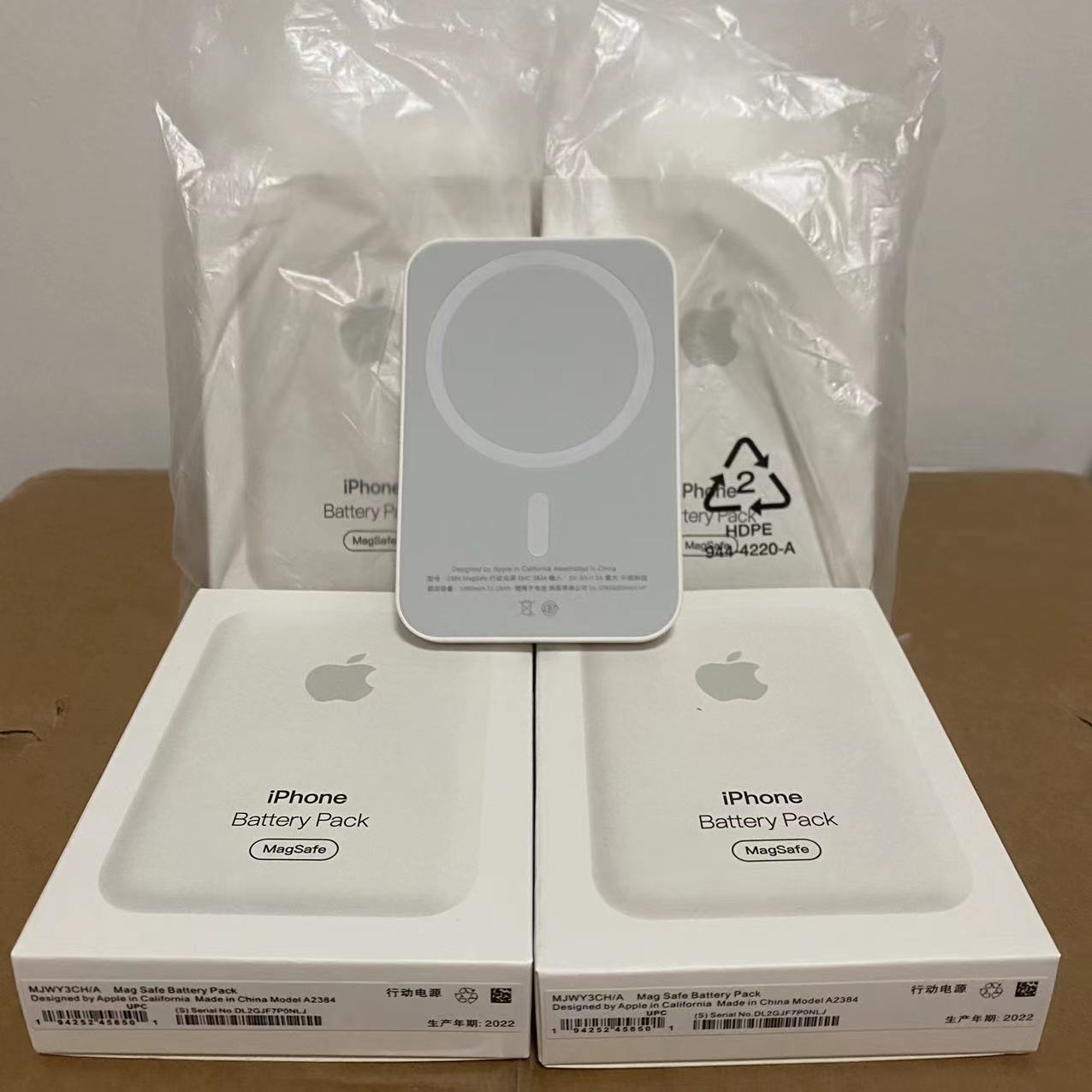 

1pc Battery Pack with 5000mAh batteries Capacity Power Banks Official Retail Box Wireless Charger Powerbank for iPhone 13 12 Pro Max Mini