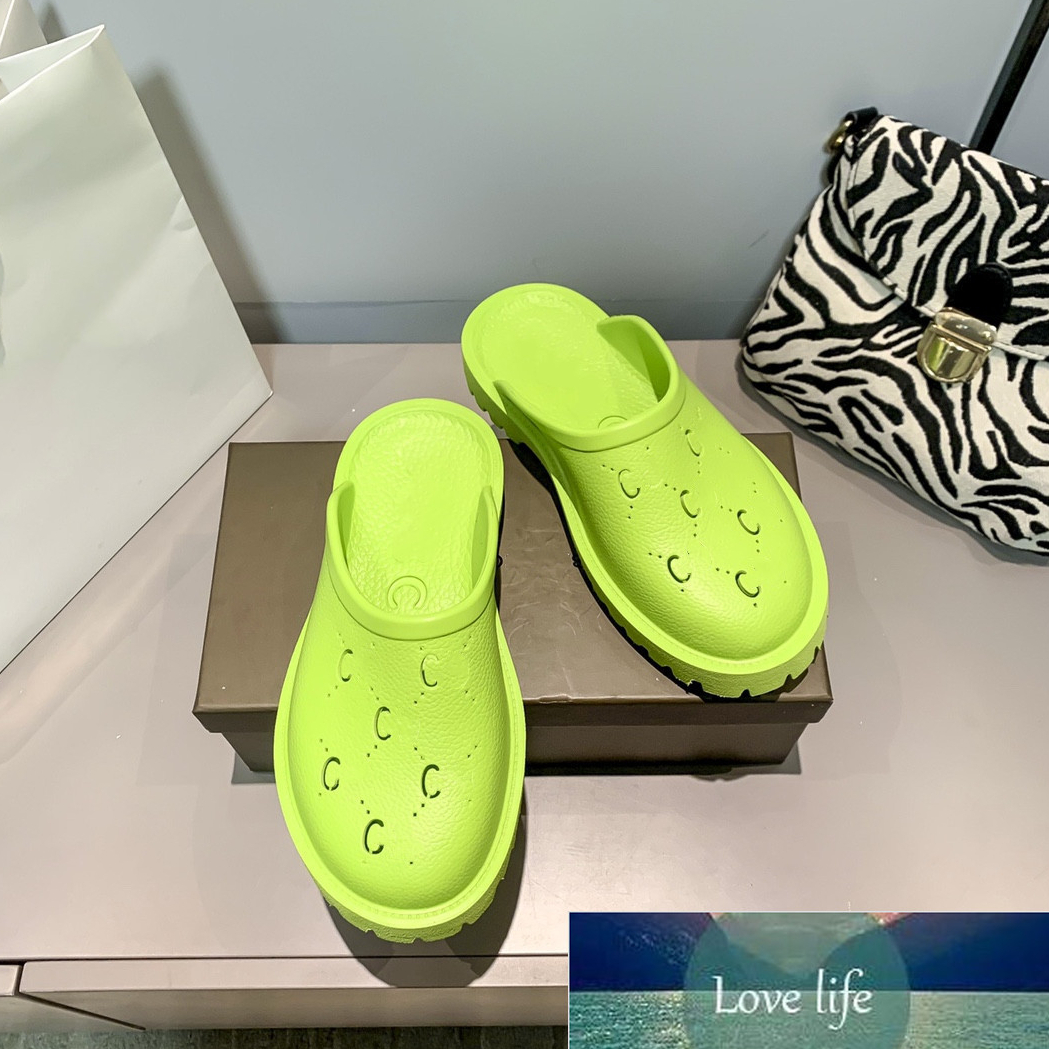 

Fashion Summer Jelly Slides Women Slippers Designer Rubber Platform Sandals Embossed Candy Slipper Outdoor Beach, Black