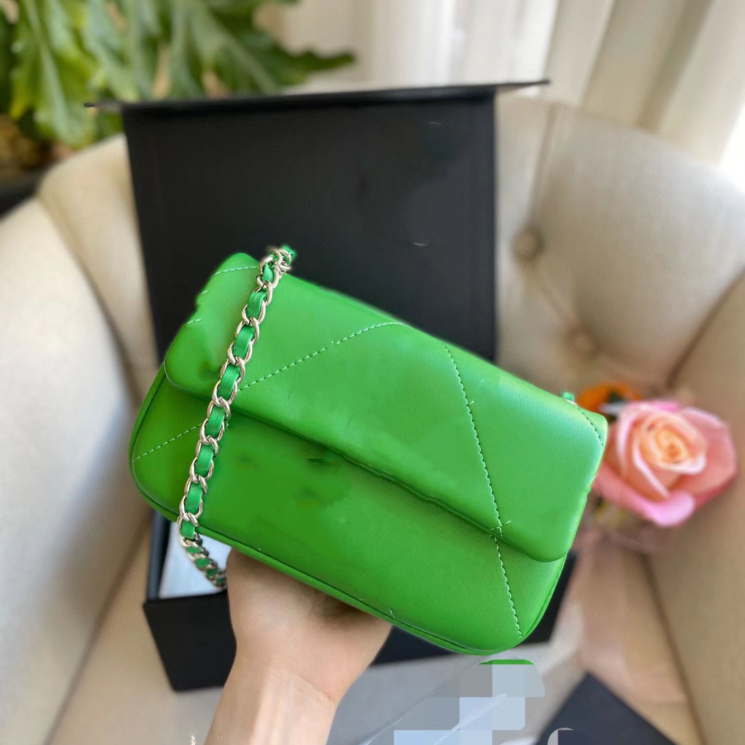 

Bag women's fashion chain rhombic lattice embroidery hand-held Single Shoulder Messenger Bag, Black