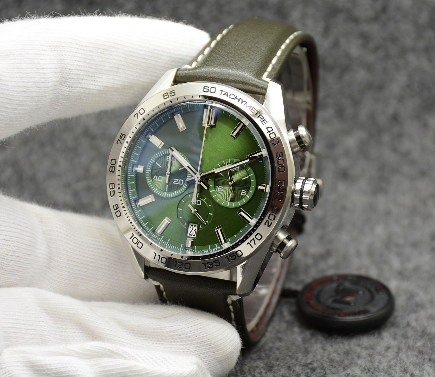 

High Grade Watch 44MM Quartz VK Chronograph Battery Power Mens Watches Stainless Steel Bracelet 5N Green Dial Leather Strap Floding Clasp Silver Case, No send watch for shipping