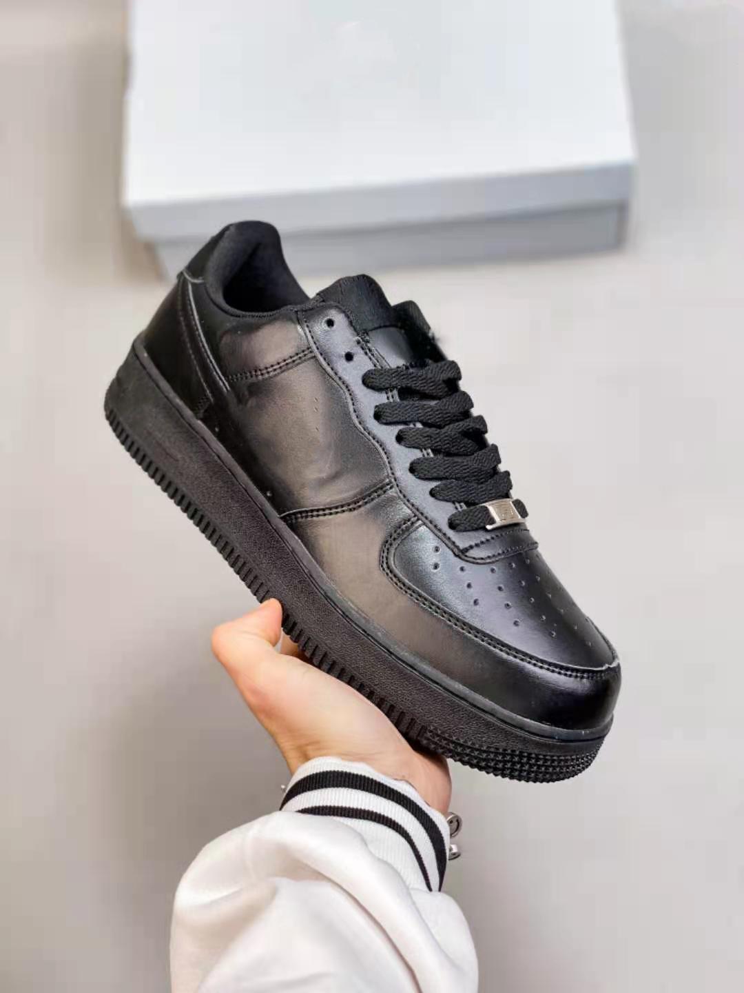 

Fashion Skateboard Sports Shoes For Men Women Low Cut Lace-up Casual Sneakers White Black Outdoor Unisex Zapatillas Flats 36-45